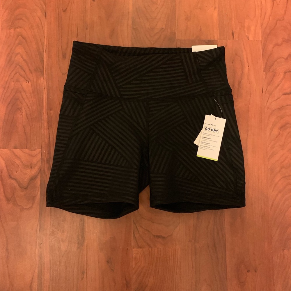 Old navy compression shorts